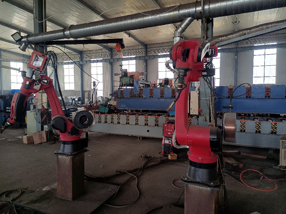 機(jī)械手焊接視頻